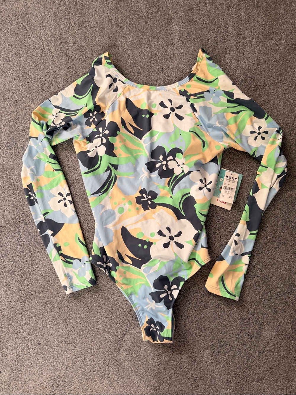 Roxy Long Sleeve Floral One Piece Swimsuit Women’s Small NWT